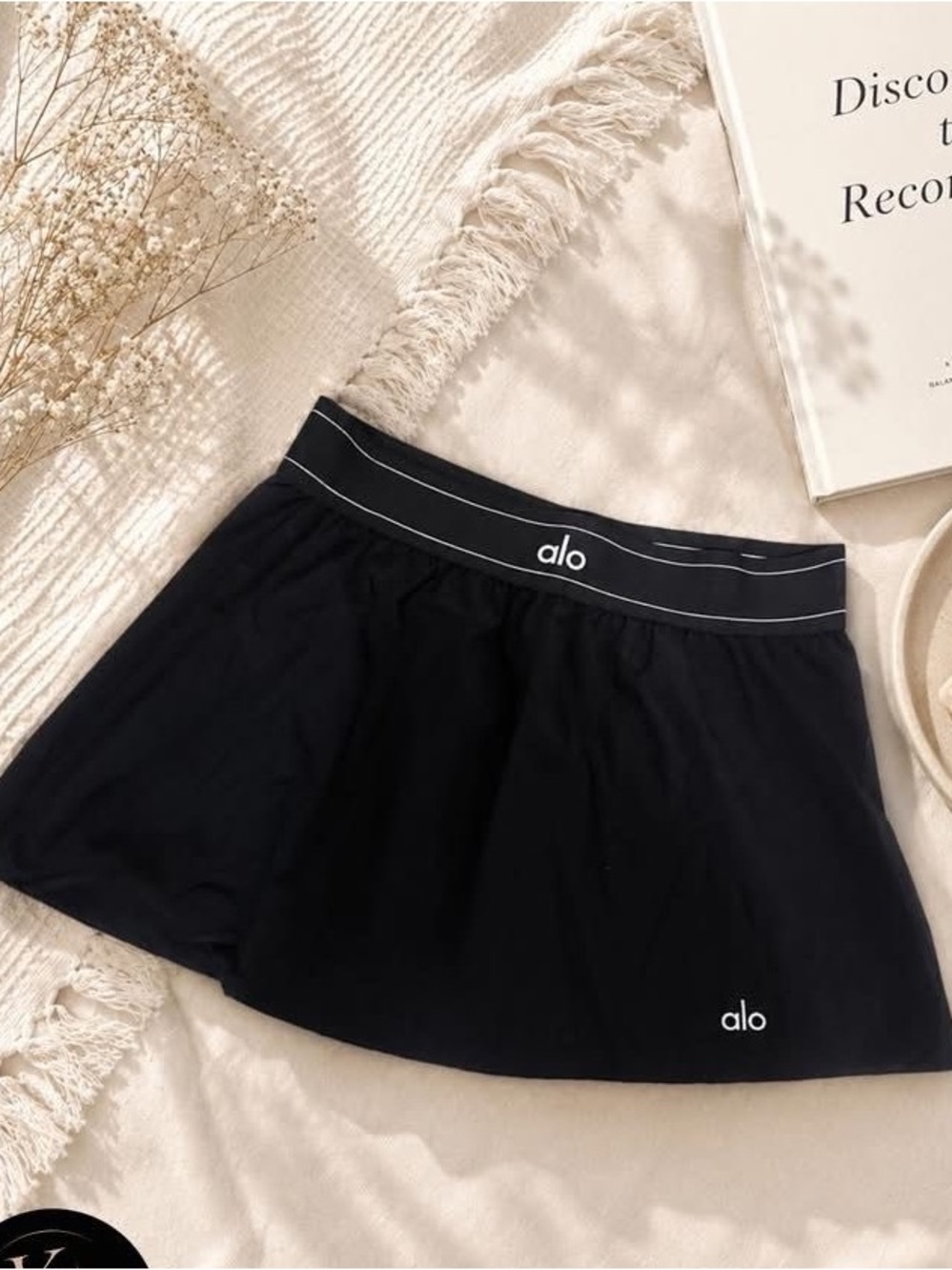 ALO Yoga Black Circle Skirt with Contrast Waistband